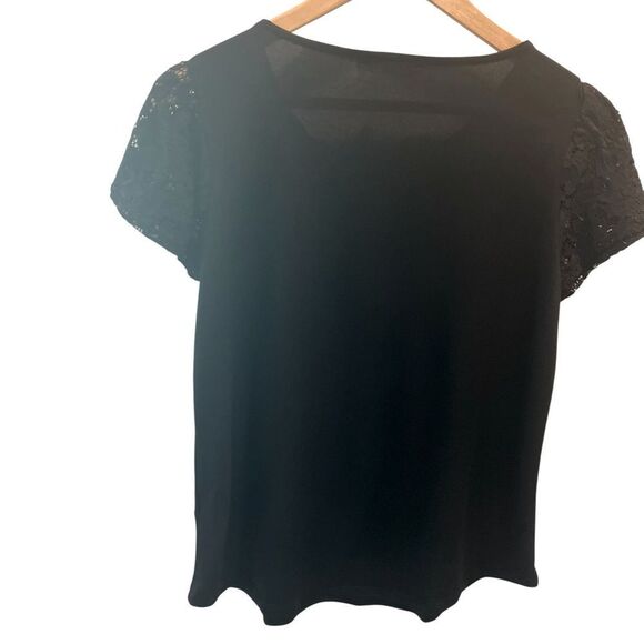 Adrienne Vittadini Black Lace Sleeve Blouse with Tie Detail Size Medium - Picture 3 of 7